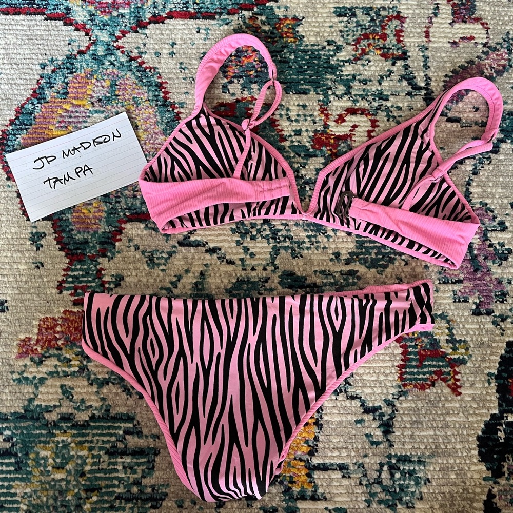 MAAJI reversible pink / zebra bikini set - Picture 3 of 4